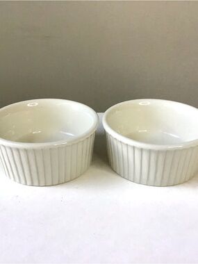 2 Vintage Hall Ramekin Custard Cups 845 Ribbed Creamy White Restaurant Ware